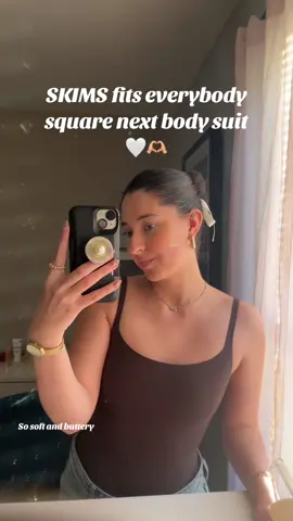 She’s so soft and buttery @SKIMS 😍 #skims #skimsreview #skimsfitseverybody #bodysuit #skimstryon #skimsbodysuit 