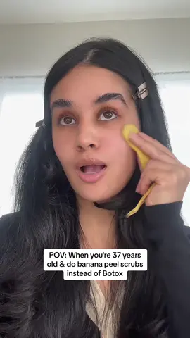 Make sure you eat your banana first, only way it’ll work  💕 so inexpensive & healthy for you 🤍 #fyp #bananabotox #skincare #homeremedies 