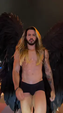 I have seen @Gabriel Mansur on Instagram before so i had to asked him when i saw him in Weho last night ! HE ATEEEE