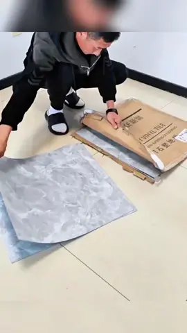 If you feel that the color of your flooring is not good-looking and you want to renovate it, you can check out our floor stickers. Whether it is cement floors, old tiles, wooden floors, or terrazzo floors, you can easily apply them! Give your home a brand new look!#floor stickers#floor stickers