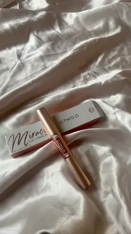 Miracle 2 in 1 mascara otwoo #mascara #mascaraotwoo #mascara2in1 