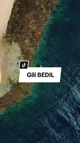 GILI BEDIL  Pulau Bedil merupakan salah satu pulau dari sekian banyak pulau kecil di Pulau Sumbawa. Terletak di Desa Labu Pade, Kecamatan Utan, Sumbawa, untuk menuju pulau ini anda harus berkendara sekitar satu setengah jam dari Kota Sumbawa Besar. #gilibedil #indonesia🇮🇩 #indonesia #pesonaindonesia #sumbawa 