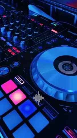 #CapCut DJ remix Lampung mngkece banget pake handset 🎧 #djviraltiktok #strywatsapp #soundviral #whatsapp_status #djremixlampung #jjelcomediante #fypシ゚viral🖤video #zdnbgs7244 