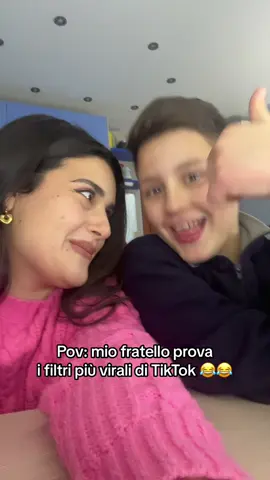 Scriveteci nei commenti altri filtri di Tik Tok che dobbiamo provare😂 #pov #imitazione #ironia #filtri #commedy #trend #amiche #meme #tiktok #ilbroditutti 