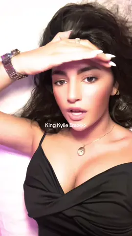 Nothing compares #kingkylie 