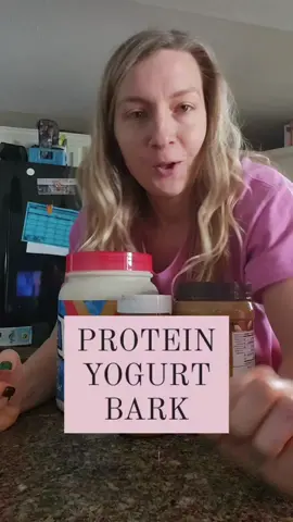 PROTEIN YOGURT BARK and it's flipping delicious  😋  . . @Ghost.ec 