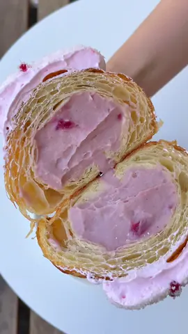WEEKEND SPECIAL // Iced VoVo Croissant 🥥  Our signature croissant filled with raspberry custard. Topped with raspberry meringue, raspberry gel & desiccated coconut. Available Saturday and Sunday from 7am until sold out. #darvella #darvellapatisserie #bulimba #oxfordstreet #brisbanebakery #brisbanepatisserie #brisbaneeats #brisbanefoodie #croissant #weekendspecial #icedvovo 