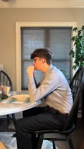 When you see your dad eating by himself🥪😢 #fyp #ritzceo #foryou #dad 
