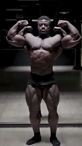 Lorsque je venais de commencer à sécher ! 🏋️‍♂️#Fitness #mrolympia #bodybuilding 