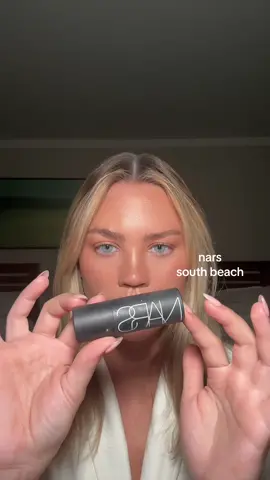 this product is SLEPT ON. nars stick in the shade south beach! #makeupmusthaves #makeup #highlighter 