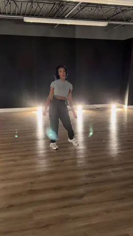 If have wanted to try a dance class, this is your sign! 🫶🏽