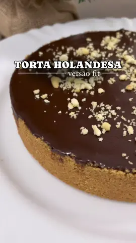 Torta Holandesa versão fit sem leite condensado e sem gelatina fica incrivelmente gostosa e uma ótiman sobremesa pra compor a sua mesa nas festas! INGREDIENTES •100g de biscoito doce tipo 