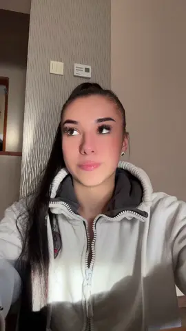 no makeup makeup grwm #fyp #foryoupage #fypシ#cousin #sister #nekedbe #pusztuljonforyouba #blonde #brown #lecsibesz #shorthair #lecsibeszhanna 