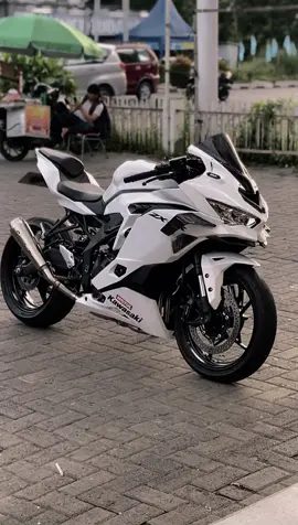 Repaint velg putih? #fyp #xyzbca #zx25rindonesia 