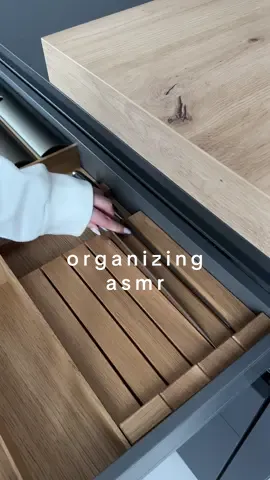 weekend reset ✨ lets organize & clean around the house 🌱 🧽 🍴 #asmr #Home #asmrsounds #organize #viral #organize #kitchenorganization #clean #CleanTok #relaxing #thatgirl #satisfying #organizedhome #aesthetic
