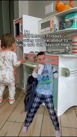 #CapCut Friday mood as a SAHM😂  #sahmlife #staysthomemom #sahmfriday #relatablemomcontent #fyp 