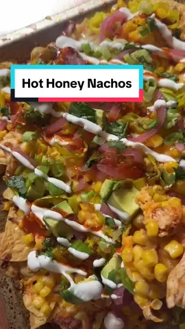 Game day ready with these hot honey nachos that blew my expectations out of the water 🍯🌶️ #hothoney #nachos #gamedaysnacks #superbowlsnacks #snackideas #hothoneyrecipe #EasyRecipe 