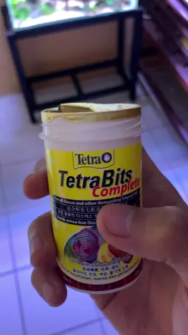 Pakan andalan #tetrabits #aquarium #aquascape #referensiaquascape #aquascapeideas #ikanhias 