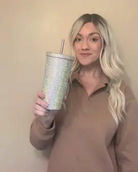 Rhinestone cups are a girls best friend!💎 #tiktokshop #tiktokshopfinds #cuptok #tumblers #sopretty #blingbling 