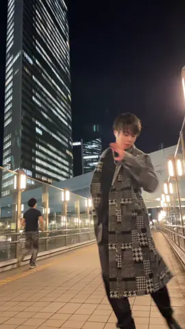 え、半袖でランニングしてる人おる？笑🥶