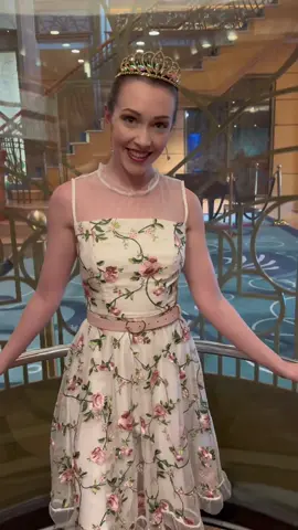 Disney Wonder: Day 1 🤍 #disney #disneywonder #disneycruise #cruise #holiday #vacation #Vlog #disneyvacation #delaniejayne #outfit #fyp 