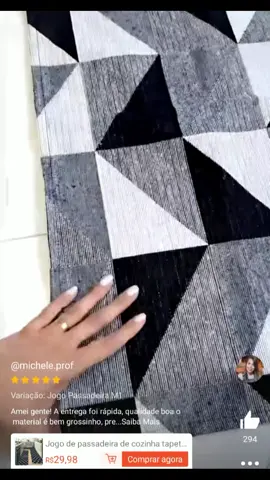 Dê uma olhada em Jogo de passadeira de cozinha tapete em jacquard antiderrapante 3 peças. https://shope.ee/9KJKG2XLTJ?share_channel_code=1