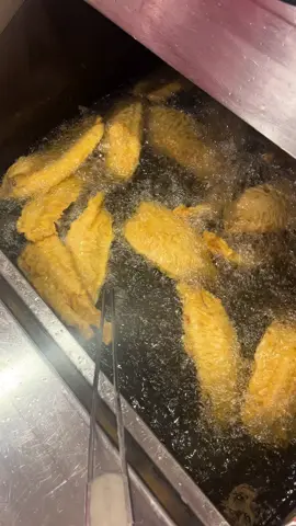 Our award winning fish and chips here at Andy’s Golden Fry🐟😋 #fish #fishandchips #fishfriday #chippy #chipshop #Foodie #glasgowfood #fishsupper #fyp #foryou #foryoupage #fishcontent #paisleyfood #paisley #foru #frying #fishfry #fishfrylover #awardwinning 