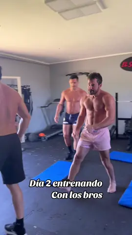 Dia 2 entrenado  . . . . . . #gym#dieta #nutricion #rugby #gymbros #viral #entretenimiento #entrenadorpersonal #rugbyboys #top12 #GymTok 