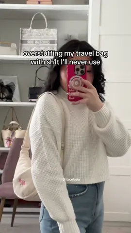 no i dont bring my wallet when i travel😃 #whatsinmybag #uniqlo #uniqlobag #handbagtiktok #travelbag uniqlo custom embroidery