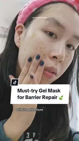 Aside from being ultra soothing, this gel mask also makes my skin feel super soft after using! #axisy #kbeauty #koreanskincare #damagedskinbarrier #acnetreatment 