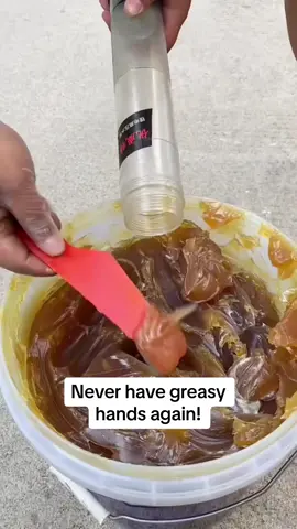 This is how you can make sure to never have greasy hands again