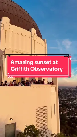Griffith Observatory is one of the best places in LA to watch sunset 😍 #losangeles #griffithobservatory #sunsetchaser #goldenhour #losangelesbucketlist #californiatravel 