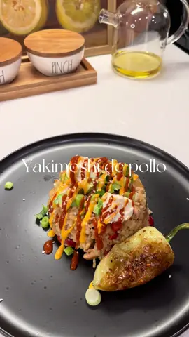 Yakimeshi de Pollo 🍚 #yakimeshi#yakimeshicasero#yakimeshifriedrice#yakimeshidepollo#yakimeshi🍚🥢#rice#pollo#recepiesoftheday#arrozyakimeshi#friedrice  