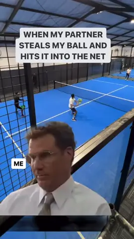 We've all been in the situation of both players... 😅🎾  #padelmania #padelspain #lovepadel #padeltips #padelworld #padelgirl #worldpadeltour #padelpro #padelitalia #padelsweden #padeltennis #padelroma #padelusa #padeladdict #padel #padelmexico #padelargentina #padeldubai DM for creds 🎥