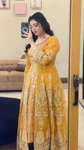 Koi c😍❤️mehndi vibes #siswedding #viralvideo #yusraniazi 
