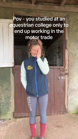 Anyone else working a job they never studied for? Couldn’t be more different if I tried 🤣🙈 #equestrian #horses #worldsapart #motortrade #equestriancollege #newcareer #horsegirl #fy #countrygirl 