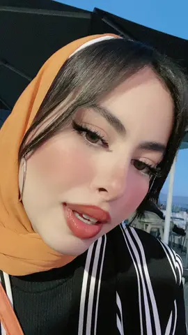 🧡✨#outfitideas #fypシ #explore #tiktok #india #maroc #meknes #makeuptutorial #fypシ゚viral #grwmmakeup #CapCut #fypシ #outfitoftheday #