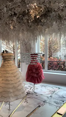 this is a christian dior stan page🎀💐🌟 #dior #fashion #fashiondesigner #christiandior #hautecouture #girlytok 
