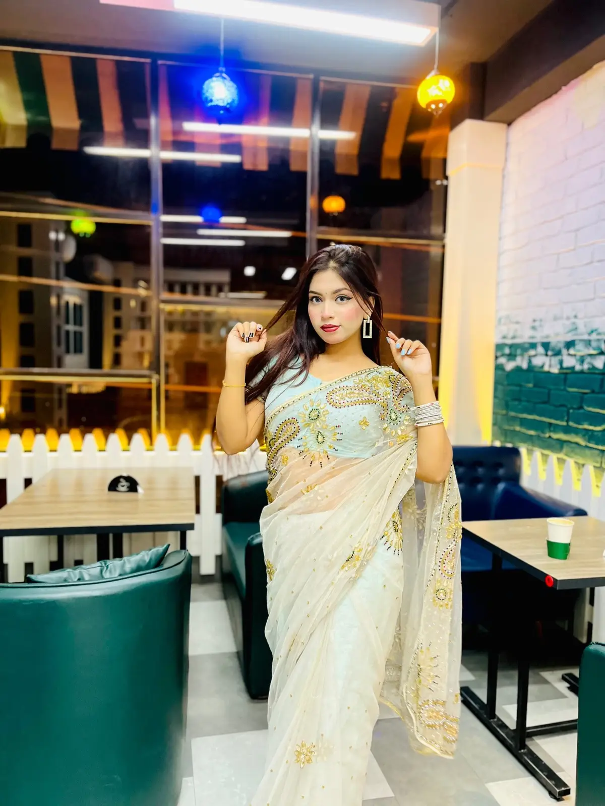 I automatically feel better when I wear saree🩵#fyp #foryou #fyppppppppppppppppppppppp #unfrezzmyaccount #trending #saree #fy #foryoupageofficiall 