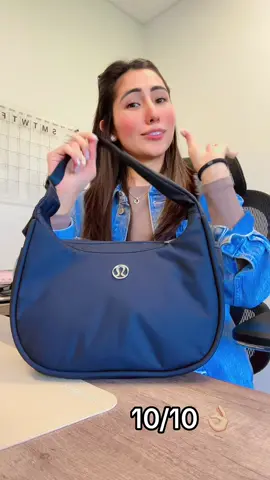 Im obsessed 😍 she is bigger than I expected. @lululemon #lululemon #lululemonminishoulderbag #foryou #fyp #whatsinmybag #whatfitsinmybag #viral 