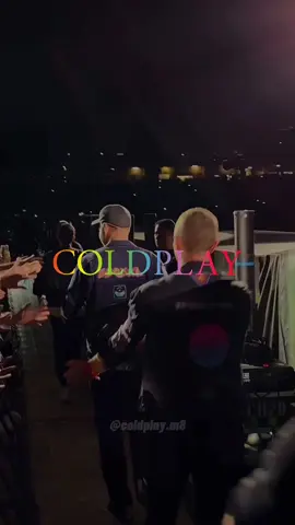 „Home, home, where I wanted to go.“ 🪐✨ #coldplay #coldplayconcert #musicofthespheresworldtour  I can’t wait for summer.  cr:  @coldplay @eugene.zhyvchik @coldplayxtra @radior101  @westernaustralia @biutyfulcp