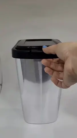 Lixeira 9L Metalizado c/ Tampa Click Banheiro Cozinha.   https://shope.ee/3pxp8dKtL6
