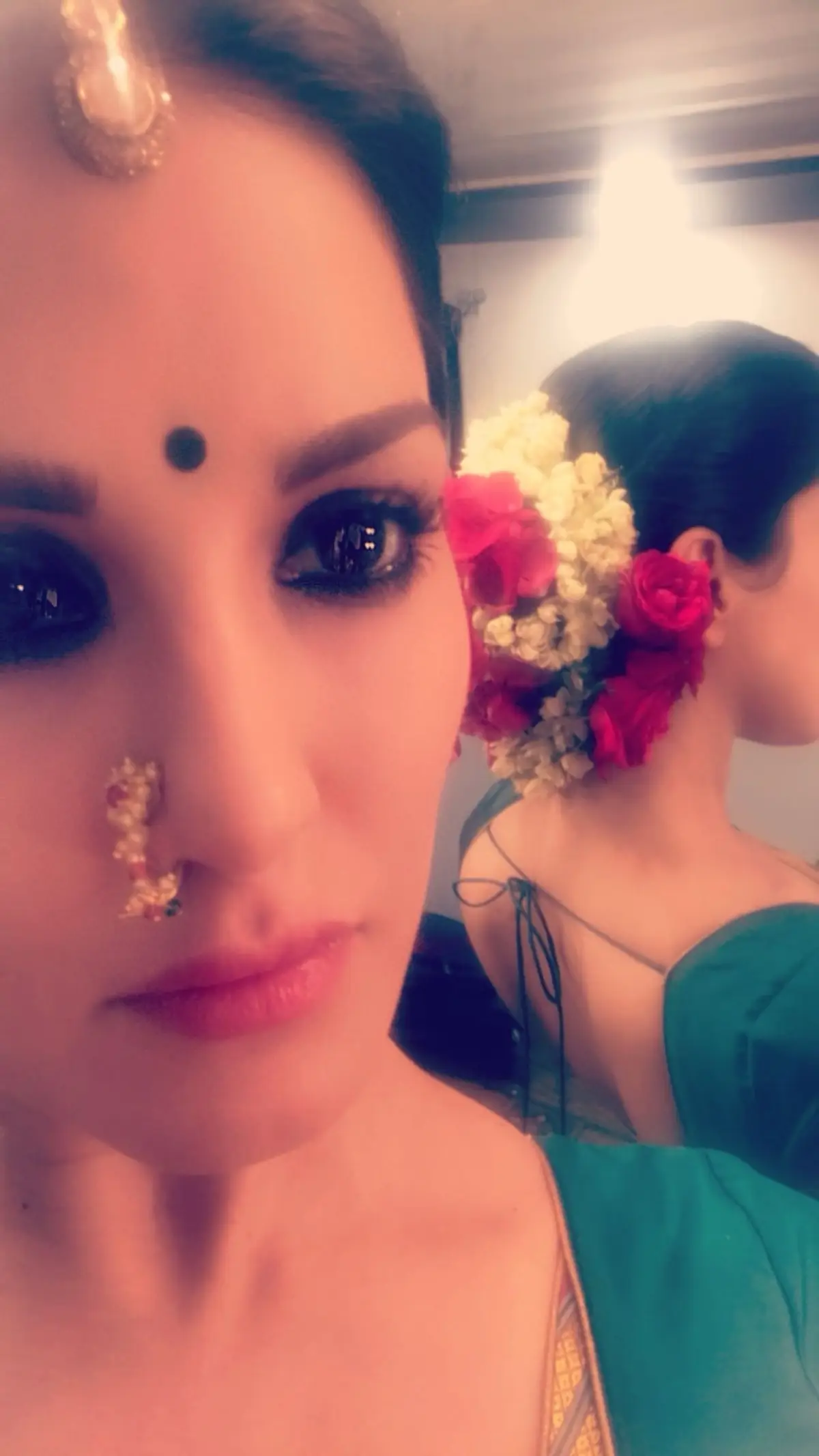 Love this look!! #indian #sunnyleone #traditional 