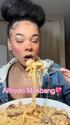 Chicken, shrimp, and sausage alfredo.💖 Made by Alivia 🩷🩷 #mukbang #alfredo #shrimppasta #fypシ #fypage #virall 