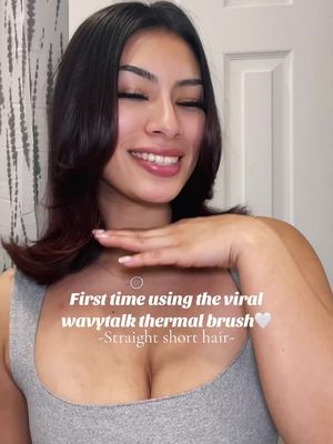 Ok but like whhhaaattttt😍  the wavytalk thermal brush 10/10🔥 I been seeing this brush all over tt but never decided to try it until now✨ I was lowkey struggling until i found the trick to style my short hair🤍  #fyp #wavytalk #latinamom #latinacontentcreator #besties 