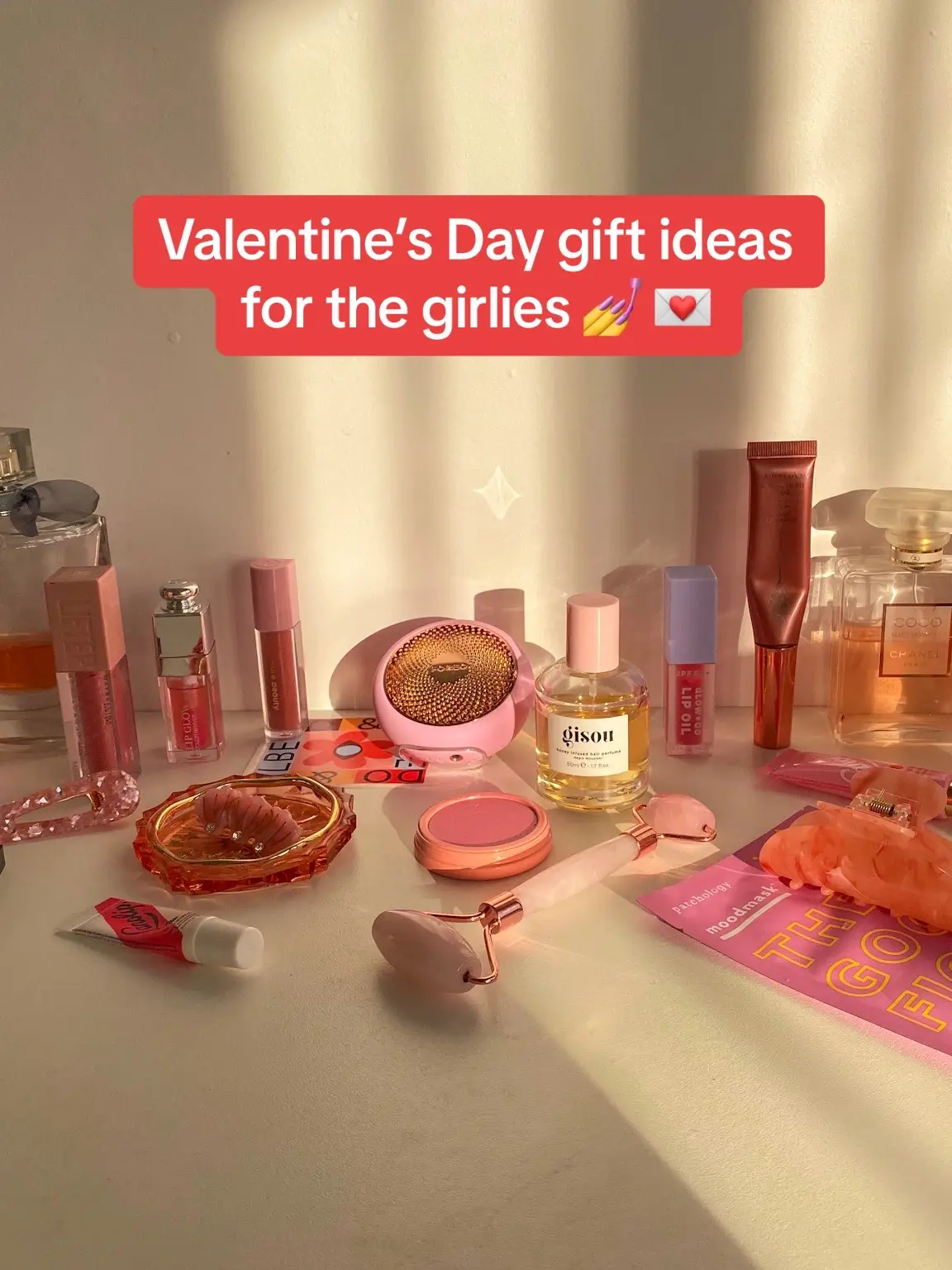 Or just a gift guide for yourself because you deserve it xx 🌹 #valentinesgift #valentines #giftguide #giftsforwomen #selfcaregifts 