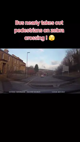 #ukdashcam #dashcamuk #nextbase🤬 #zebracrossing #driving #roadtrip #bus #ukdriving #ukbaddriving #northumbriadashcam 