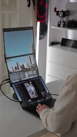 14” MacBook Pro + @JSAUX FlipGo Foldable Stacked Dual Portable Monitor. 🔗 Link in bio to purchase. #JSAUXFlipGo