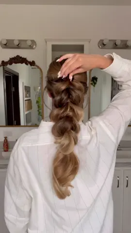 #pullthroughbraid #pullthroughbraids #braids #braidstyles #heatlesshair #hairstyle #hairstyles #hairstyletutorial #hairtutorial #hairtutorials #hairinspo #hairtok #hairtutorials #lanadelrey #valentine #ValentinesDay #hair #fyp 