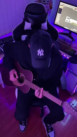 PISTA PARA ESCRIBIR UNA CANCIÓN 